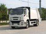 ISUZU Heavy Truck Vc66 Giga Compressed Garbage Truck - Image 9