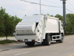 ISUZU Heavy Truck Vc66 Giga Compressed Garbage Truck - Image 2