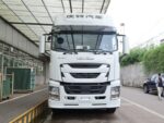 ISUZU VC66 GIGA automatic transmission tractor head - Image 2