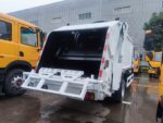 Isuzu 700p 6 8 10 Ton Capacity 8m3 10m3 12m3 Container Compression Garbage Collection - Image 3
