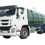 Isuzu GIGA vacuum sewer suction truck 18000L