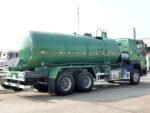 Isuzu GIGA vacuum sewer suction truck 18000L - Image 2