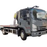 Isuzu NPR Flatbed Wrecker