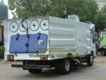 Isuzu merchnical sweeper truck - Image 4