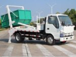 Qingling 4cbm skip loader garbage truck - Image 4