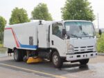 Qingling 700P Dustbin Street Sweeper Truck - Image 5