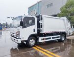 Qingling 700P waste compactor truck - Image 6