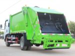 Qingling ELF 8cbm waste compactor refuse truck - Image 2