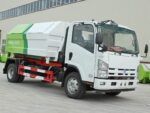Qingling ELF NPR hook lift garbage truck - Image 3