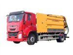 Qingling GIGA Cesspool Tanker Water Jetting Truck - Image 6