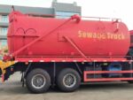 Qingling GIGA vacuum suction tanker truck - Image 2