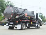 Qingling NPR sewage vacuum trucks - Image 7