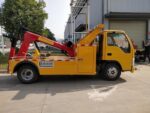 Qingling mini 3tons 5tons Emergency Wrecker Trucks with underlift - Image 2