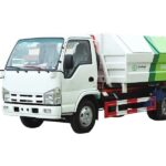 Qingling mini ELF hook loader truck
