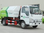 Qingling mini ELF hook loader truck - Image 2