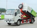 Qingling mini ELF hook loader truck - Image 3