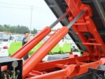 Qingling mini ELF hook loader truck - Image 13